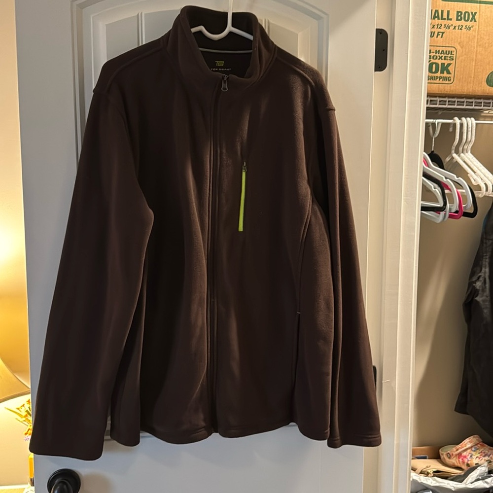 Men’s Tek Gear fleece pull over